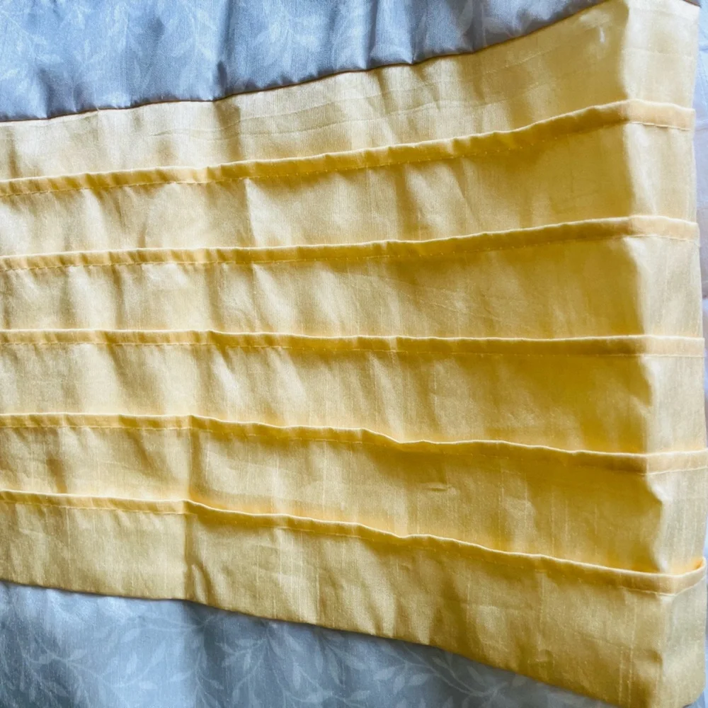 Madison Park Shimmering Yellow/Gold/White/Gray Silky Polyester Fabric beautiful